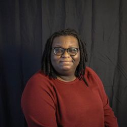 Darielle  B