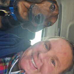 Four Paws Transport LLC-Helene L